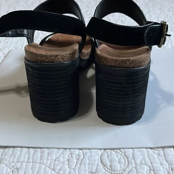 Zodiac block heel sandal - Picture 4 of 5